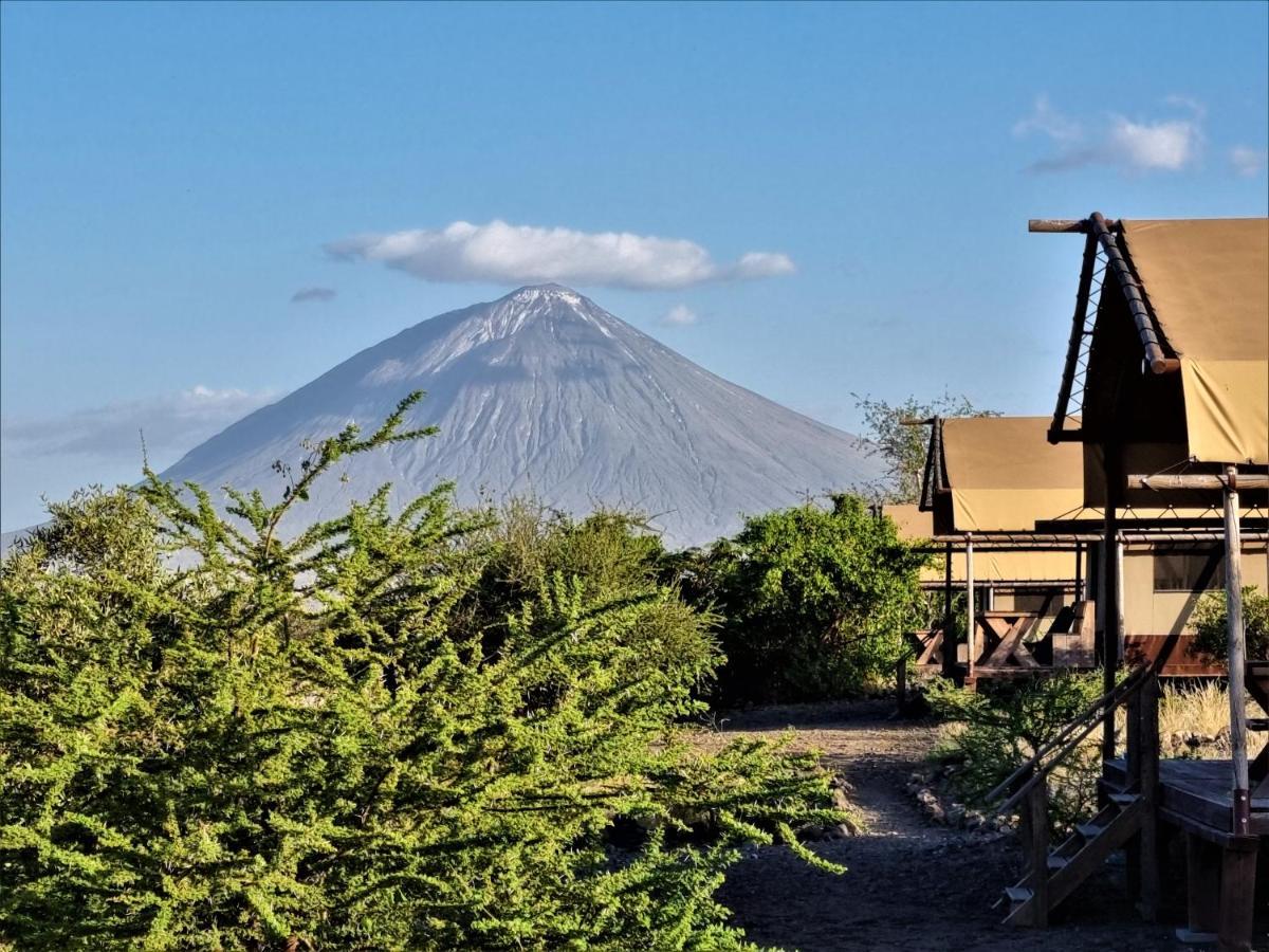 Africa Safari Lake Natron Mtowabaga Екстер'єр фото